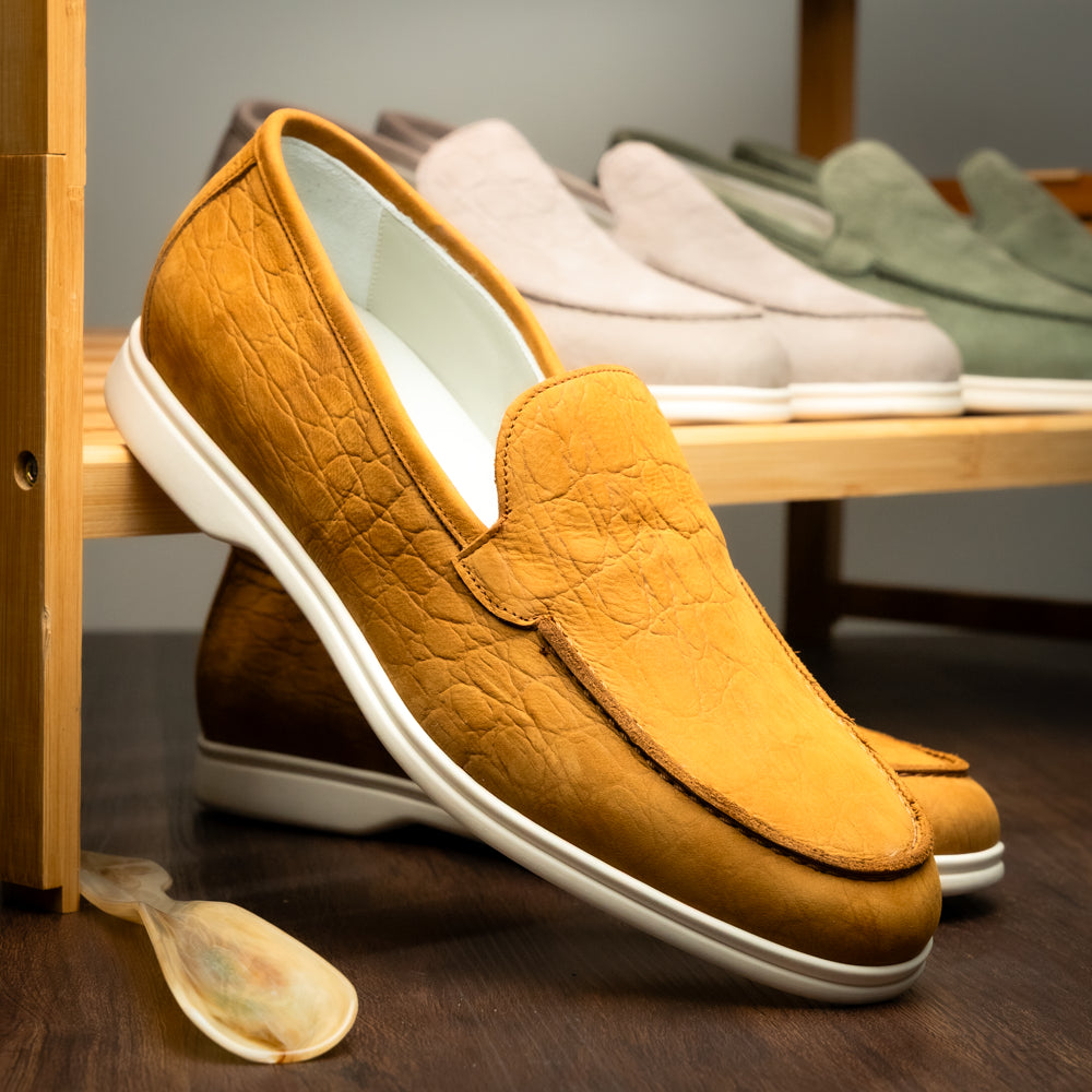 LIVORNO Stampata Crocodile Nubuk Loafer, Cognac
