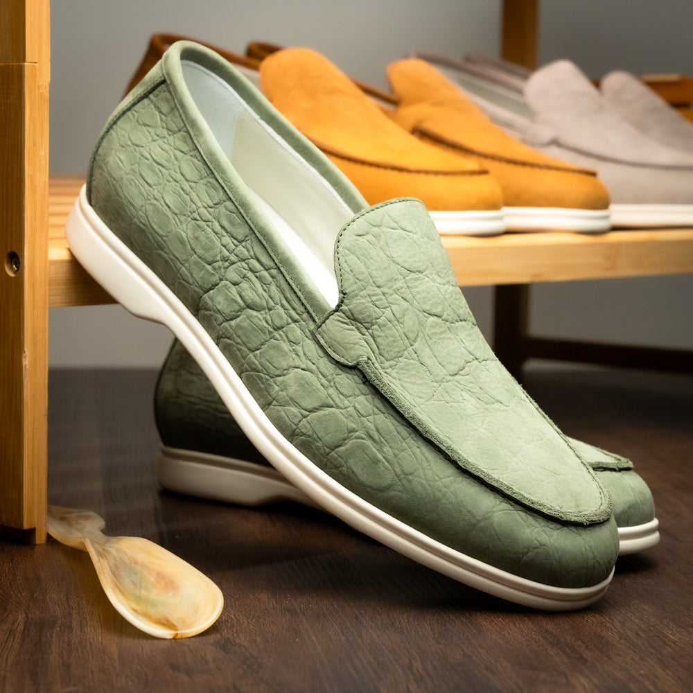 LIVORNO Stampata Crocodile Nubuk Loafer, Celery