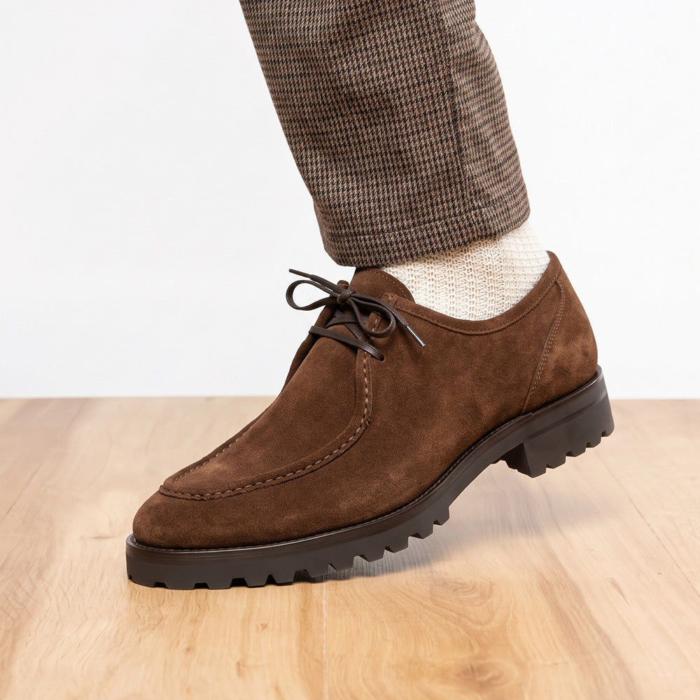 26-303-CHO WALLABY Suede Lace Up, Chocolate